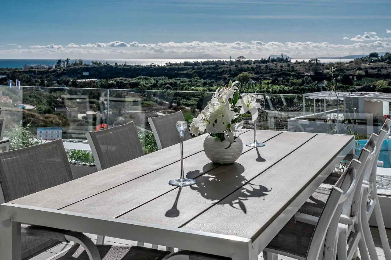 Ov5Bb- Modern Family Flat, Lovely Views Estepona
